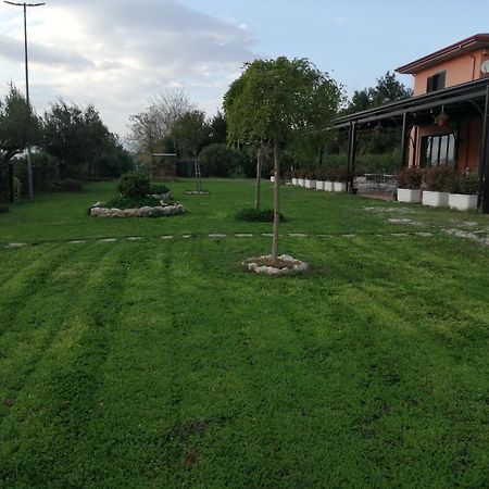 Salisu Country House Mignano Monte Lungo Exterior photo