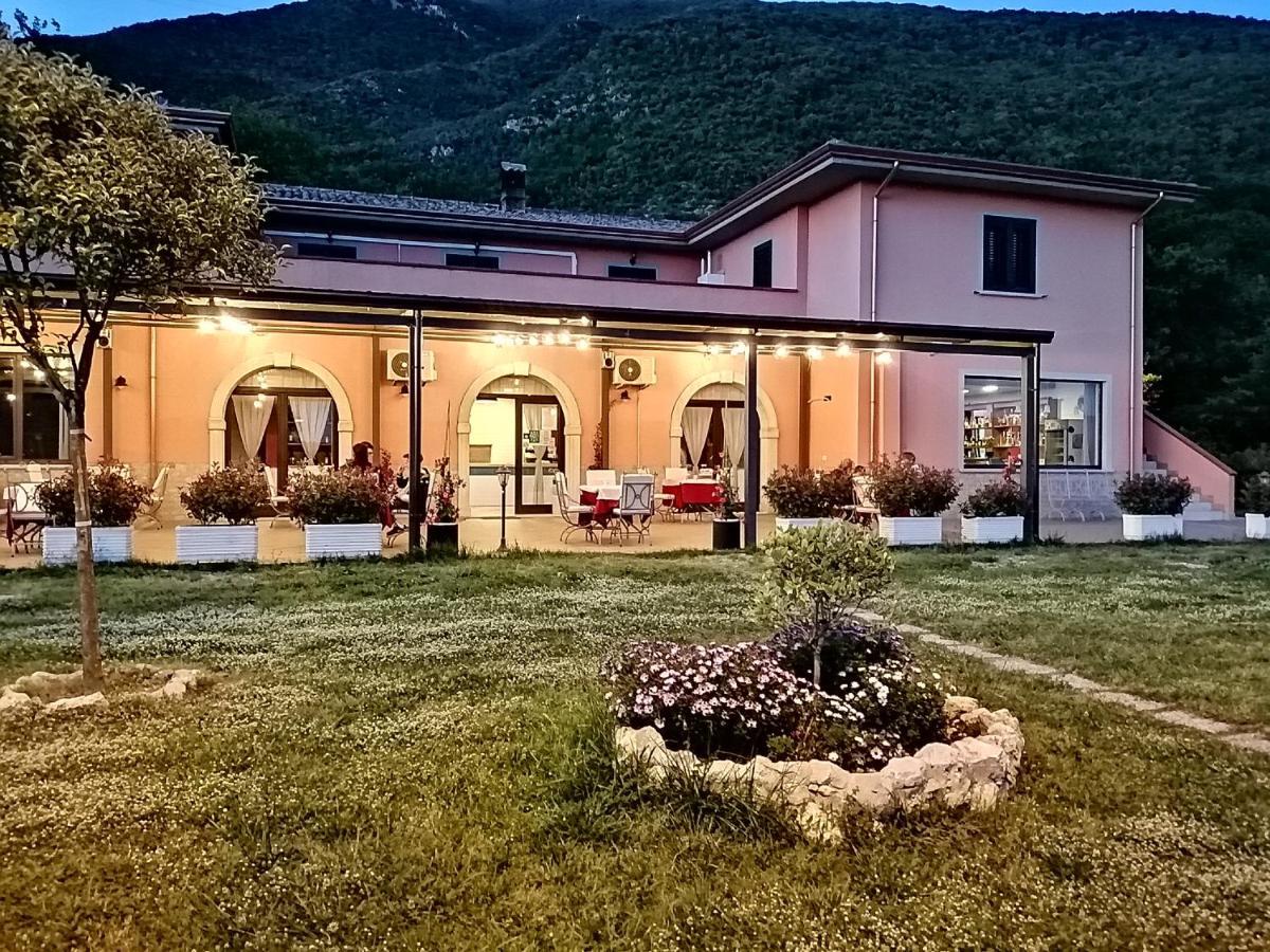 Salisu Country House Mignano Monte Lungo Exterior photo