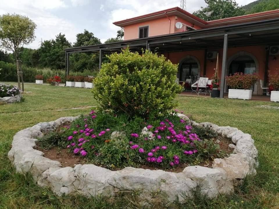 Salisu Country House Mignano Monte Lungo Exterior photo